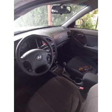 Hyundai Elantra  Sedan/Limuzyna 2004,  1.6 benzyna+LPG - Na sprzedaż za 1 300,00 zł - Dęblin - zdjęcie 2