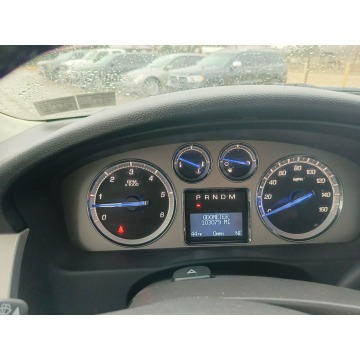 Cadillac Escalade  SUV 2013,  6.2 benzyna, automat - Na sprzedaż za 50 000 zł - Gizałki - zdjęcie 5
