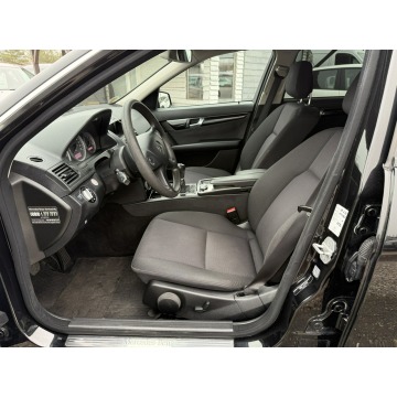 Mercedes - Benz C-klasa  Kombi 2010,  2.1 diesel - Na sprzedaż za 21 900 zł - Słupsk - zdjęcie 9