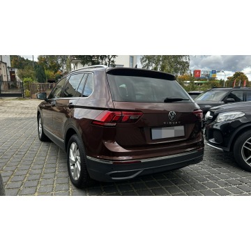 Volkswagen Tiguan  SUV 2021,  2.0 diesel, automat - Na sprzedaż za 88 500 zł - Gdynia - zdjęcie 6