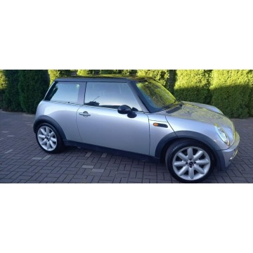 Mini Cooper  Hatchback 2001,  1.6 benzyna - Na sprzedaż za 8 900,00 zł - Płońsk - zdjęcie 9