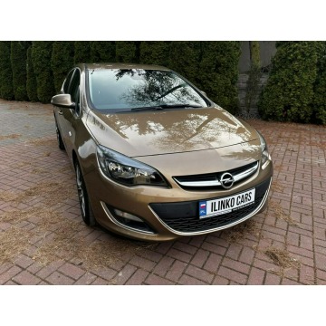 Opel Astra - Navi. Klima