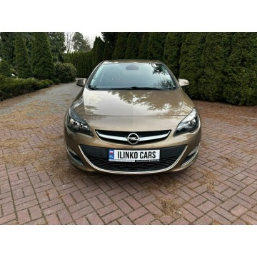 Opel Astra  Hatchback 2012,  1.7 diesel - Na sprzedaż za 21 900 zł - Płońsk - zdjęcie 2