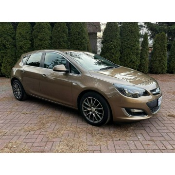 Opel Astra  Hatchback 2012,  1.7 diesel - Na sprzedaż za 21 900 zł - Płońsk - zdjęcie 12