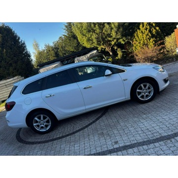 Opel Astra  Kombi 2013,  1.7 diesel - Na sprzedaż za 21 600 zł - Płońsk - zdjęcie 10