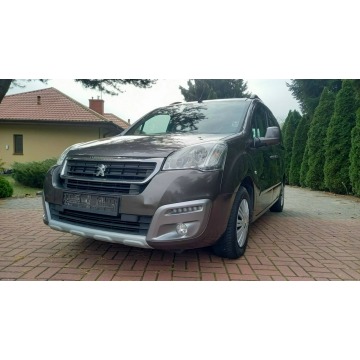 Peugeot Partner  Kombi 2016,  1.6 diesel - Na sprzedaż za 32 900 zł - Płońsk - zdjęcie 2