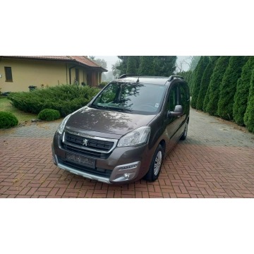 Peugeot Partner  Kombi 2016,  1.6 diesel - Na sprzedaż za 32 900 zł - Płońsk - zdjęcie 11