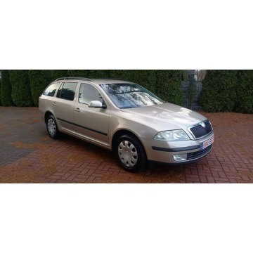 Skoda Octavia  Kombi 2005,  1.6 benzyna - Na sprzedaż za 10 900 zł - Płońsk - zdjęcie 6