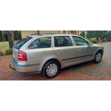 Skoda Octavia  Kombi 2005,  1.6 benzyna - Na sprzedaż za 10 900 zł - Płońsk - zdjęcie 11