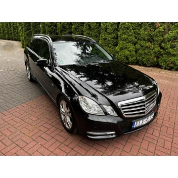 Mercedes - Benz E-klasa  Kombi 2011,  1.8 benzyna, automat - Na sprzedaż za 38 900 zł - Płońsk - zdjęcie 2