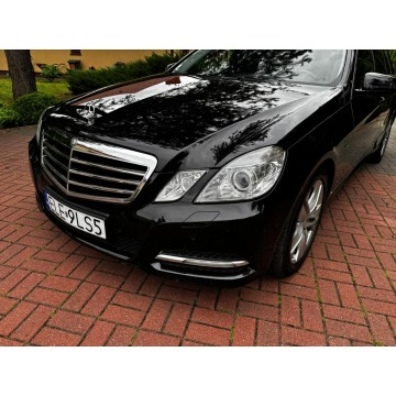 Mercedes - Benz E-klasa  Kombi 2011,  1.8 benzyna, automat - Na sprzedaż za 38 900 zł - Płońsk - zdjęcie 6