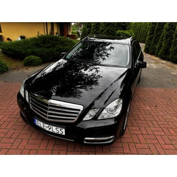 Mercedes - Benz E-klasa  Kombi 2011,  1.8 benzyna, automat - Na sprzedaż za 38 900 zł - Płońsk - zdjęcie 5