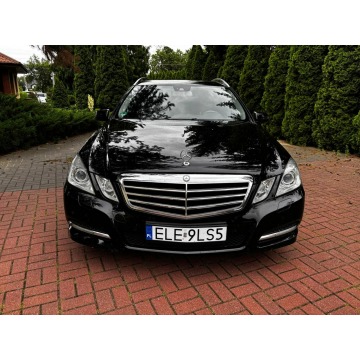 Mercedes - Benz E-klasa  Kombi 2011,  1.8 benzyna, automat - Na sprzedaż za 38 900 zł - Płońsk - zdjęcie 4