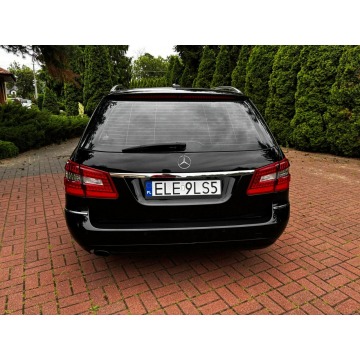 Mercedes - Benz E-klasa  Kombi 2011,  1.8 benzyna, automat - Na sprzedaż za 38 900 zł - Płońsk - zdjęcie 10