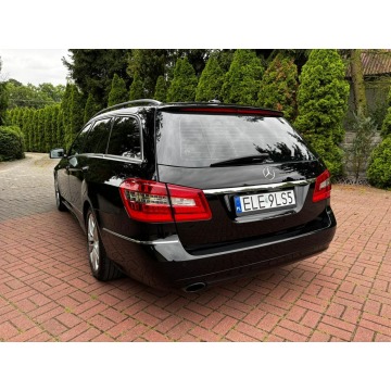 Mercedes - Benz E-klasa  Kombi 2011,  1.8 benzyna, automat - Na sprzedaż za 38 900 zł - Płońsk - zdjęcie 12