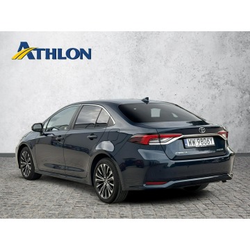 Toyota Corolla  Sedan/Limuzyna 2023,  1.8 hybryda, automat - Na sprzedaż za 85 000 zł - Jawczyce - zdjęcie 3