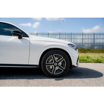 Mercedes - Benz GLC-klasa  SUV 2024,  2.0 benzyna, automat - Na sprzedaż za 249 175 zł - Warszawa - zdjęcie 8
