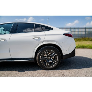 Mercedes - Benz GLC-klasa  SUV 2024,  2.0 benzyna, automat - Na sprzedaż za 249 175 zł - Warszawa - zdjęcie 12
