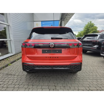 Volkswagen Tiguan  SUV 2026,  2.0 benzyna, automat - Na sprzedaż za 199 990 zł - Stalowa Wola - zdjęcie 6