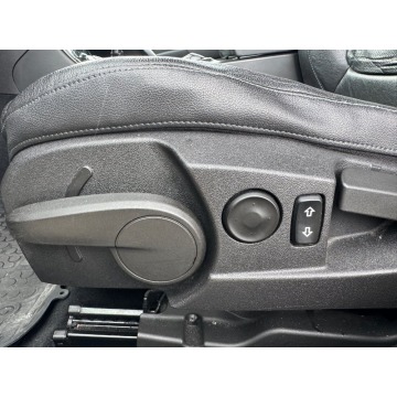 Opel Insignia  Sedan/Limuzyna 2013,  2.0 diesel - Na sprzedaż za 23 900 zł - Michałowice-Wieś - zdjęcie 12