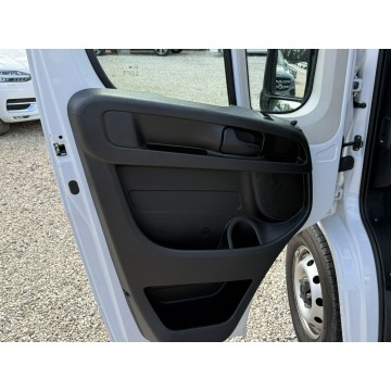 Fiat Ducato 2023,  2.2 diesel, automat - Na sprzedaż za 116 604 zł - Pęcice - zdjęcie 12