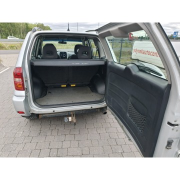 Toyota   SUV 2004,  2.0 diesel - Na sprzedaż za 11 800 zł - Lipówki - zdjęcie 9