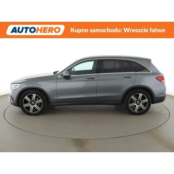 Mercedes - Benz GLC-klasa  SUV 2020,  2.0 diesel, automat - Na sprzedaż za 128 500 zł - Warszawa - zdjęcie 2