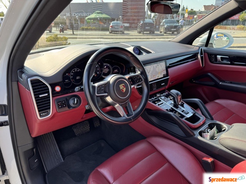 Porsche Cayenne 2019,  3.0 benzyna, automat - Na sprzedaż za 165 800 zł - Janki