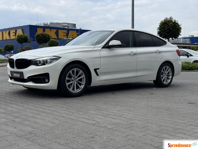 BMW Seria 3 2018,  2.0 benzyna, automat - Na sprzedaż za 64 700 zł - Janki