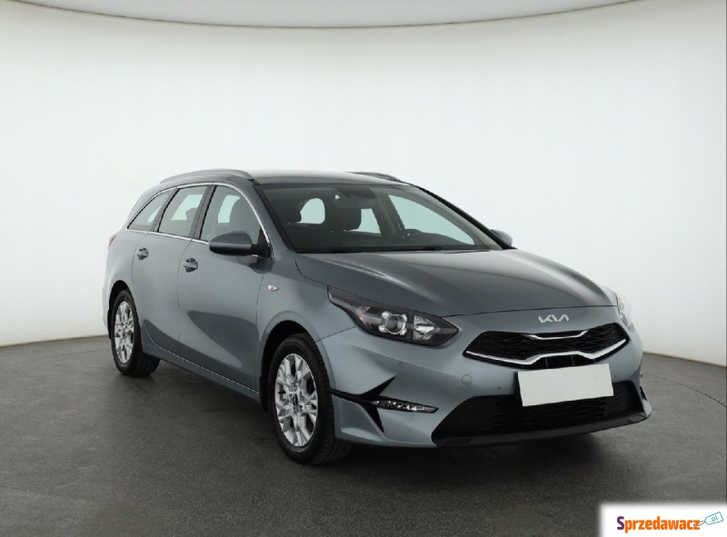 Kia Ceed  Kombi 2022,  1.5 benzyna - Na sprzedaż za 55 999 zł - Piaseczno
