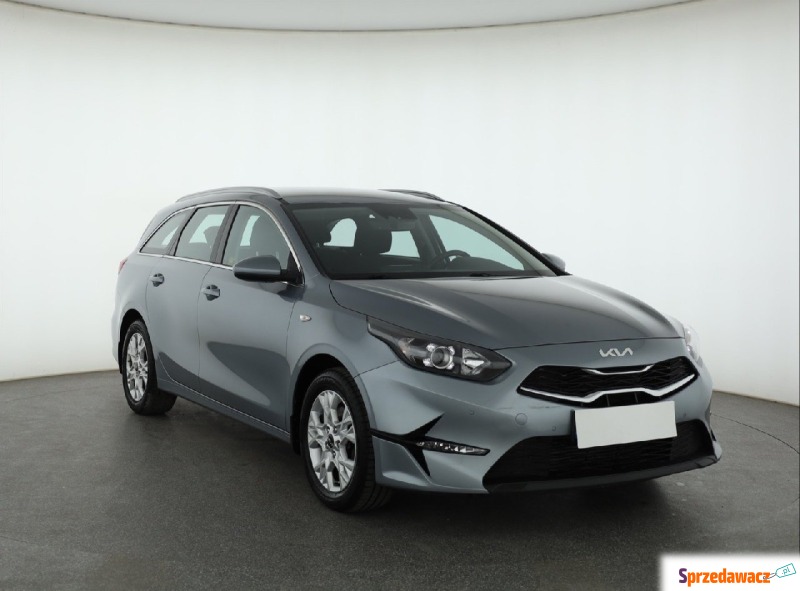 Kia Ceed  Kombi 2022,  1.5 benzyna - Na sprzedaż za 57 999 zł - Piaseczno