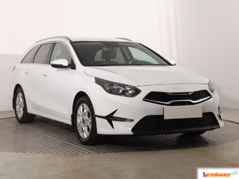 Kia Ceed  Kombi 2023,  1.5 benzyna - Na sprzedaż za 59 999 zł - Katowice