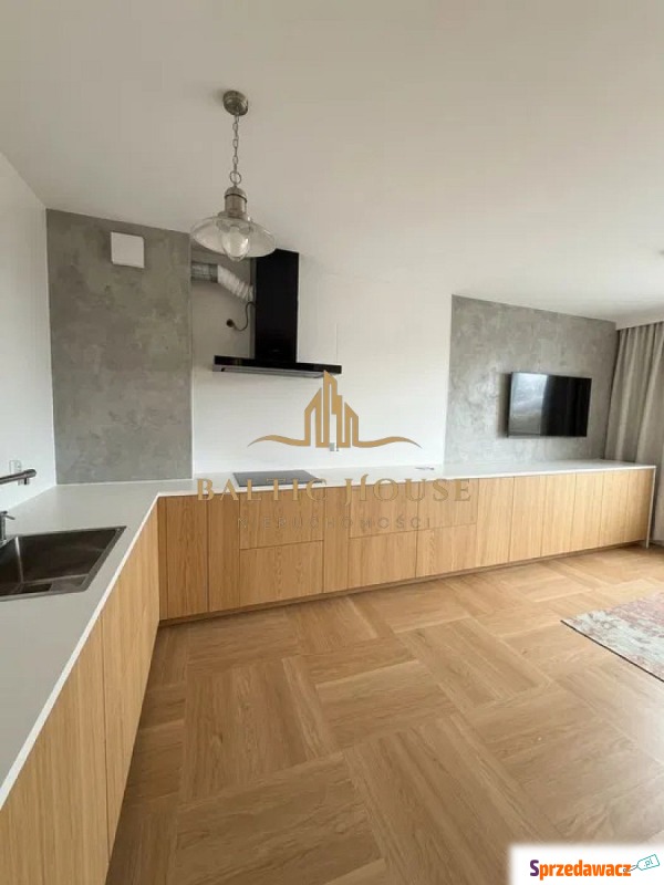 Mieszkanie dwupokojowe Reda,   37 m2, trzecie piętro - Sprzedam