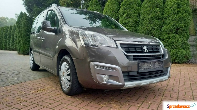 Peugeot Partner  Kombi 2016,  1.6 diesel - Na sprzedaż za 32 900 zł - Płońsk