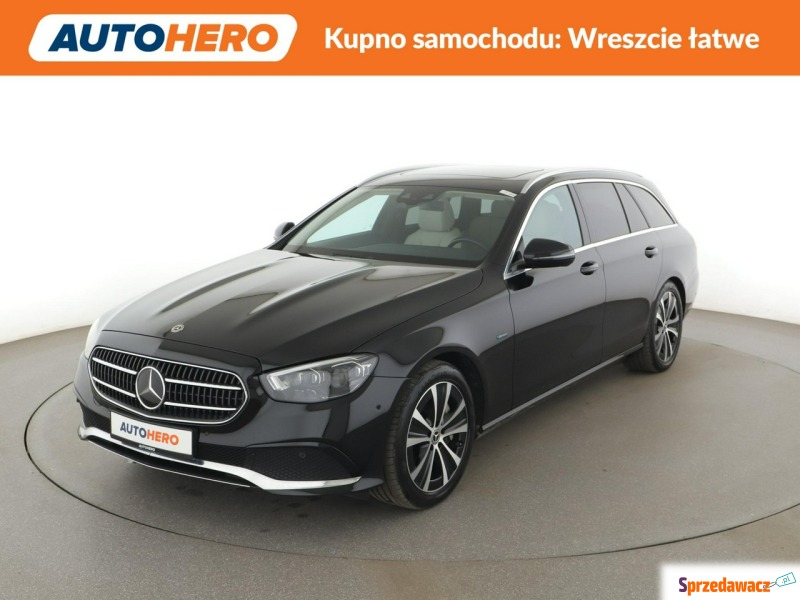 Mercedes - Benz E-klasa  SUV 2020,  2.0 hybryda, automat - Na sprzedaż za 100 900 zł - Warszawa