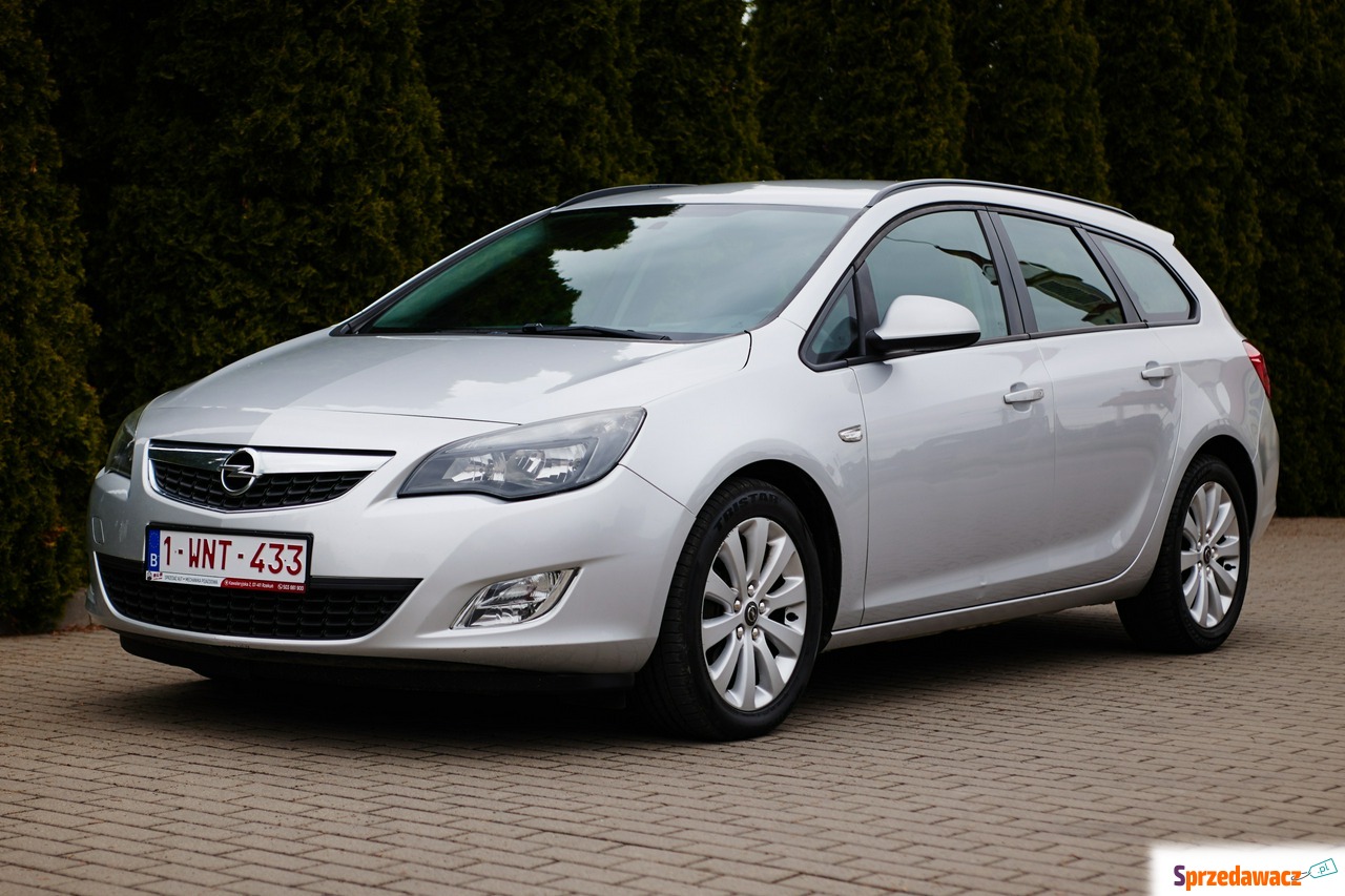 Opel Astra 2012