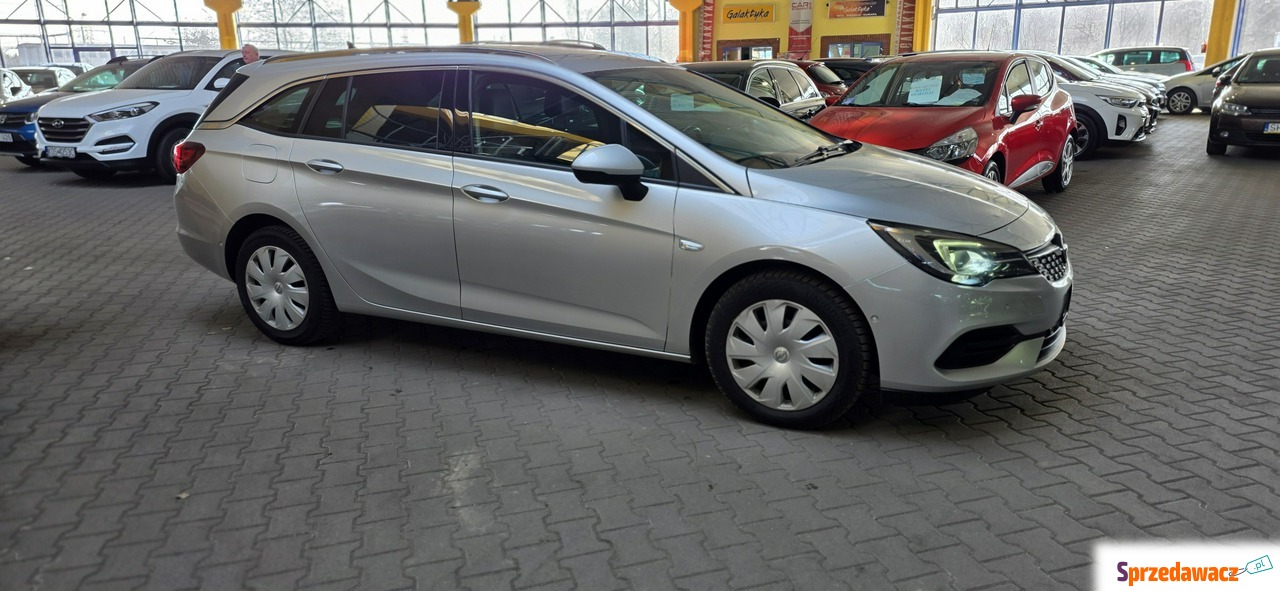 Opel Astra 2021