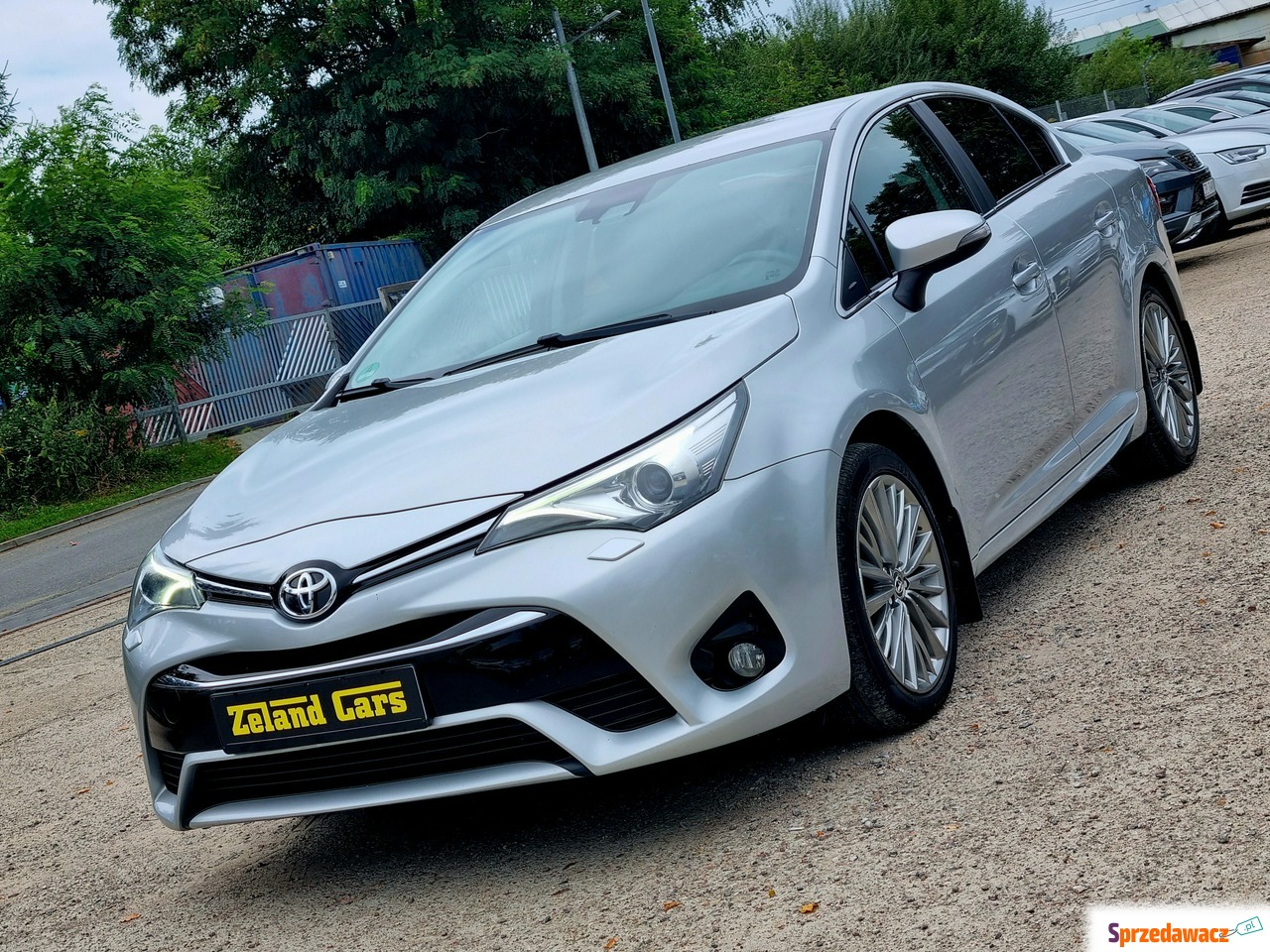 Toyota Avensis 2015