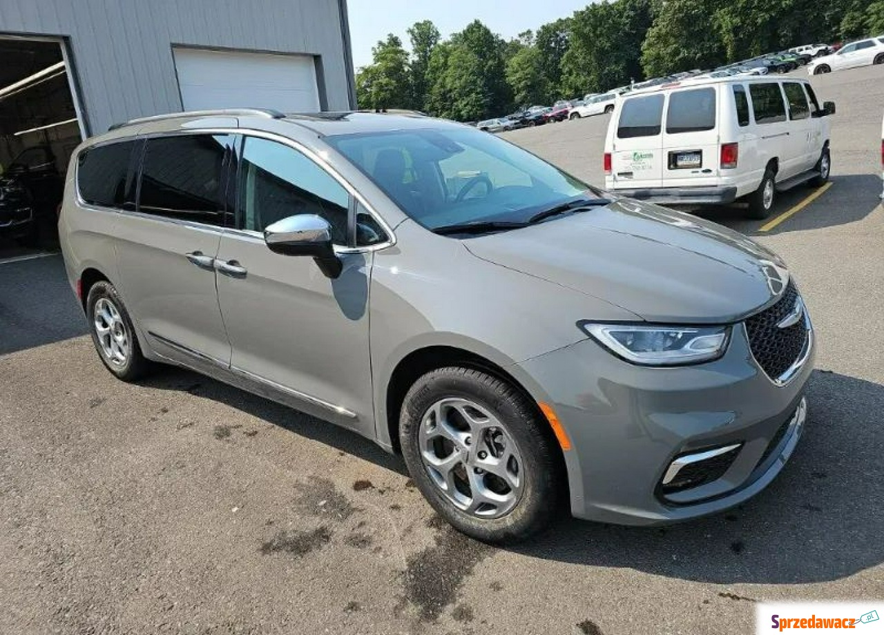 Chrysler Pacifica 2023