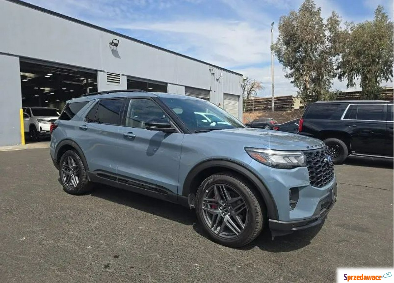 Ford Explorer 2025