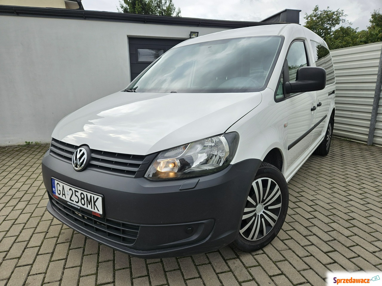 Volkswagen Caddy 2011