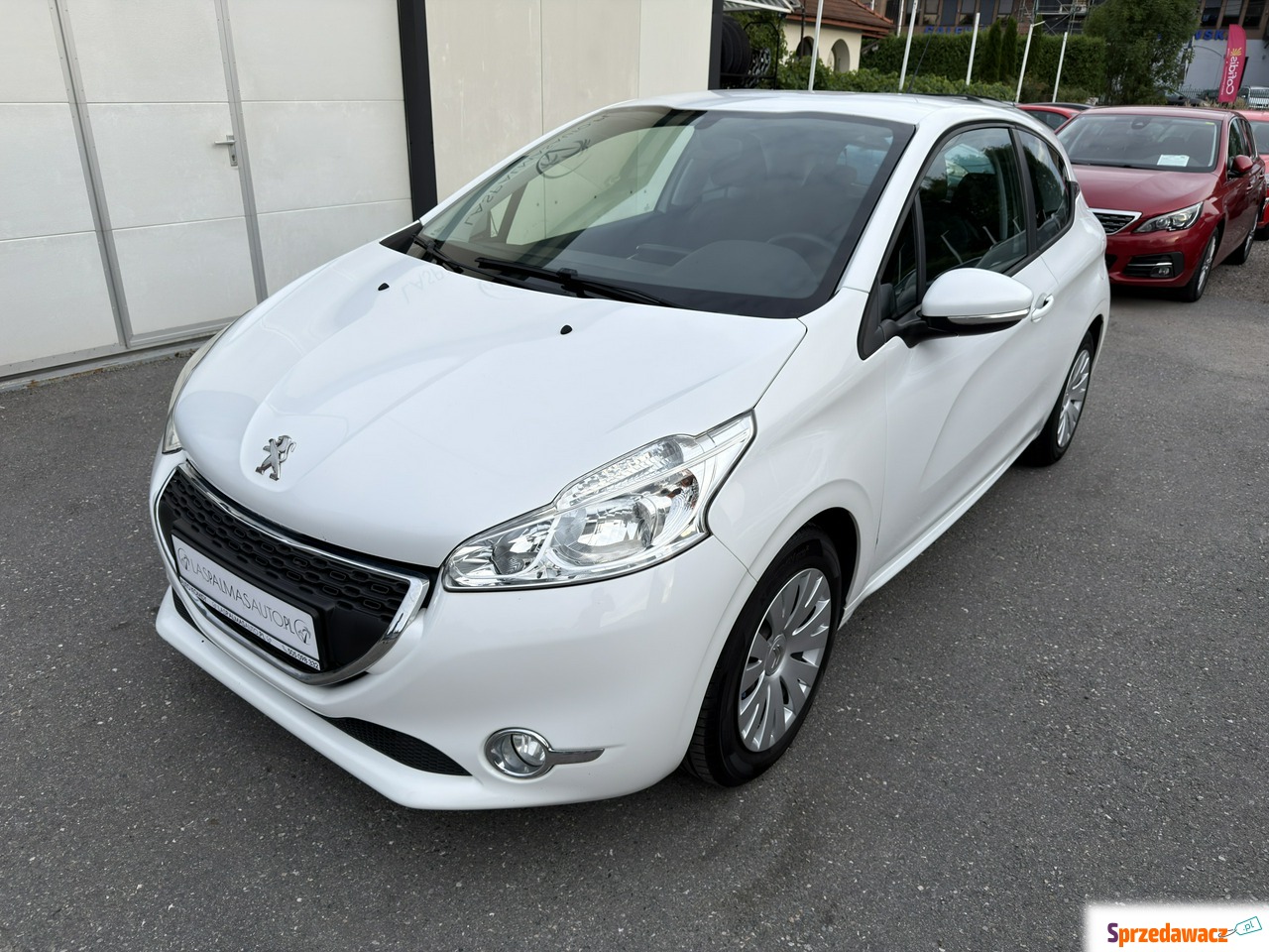 Peugeot 208 2012