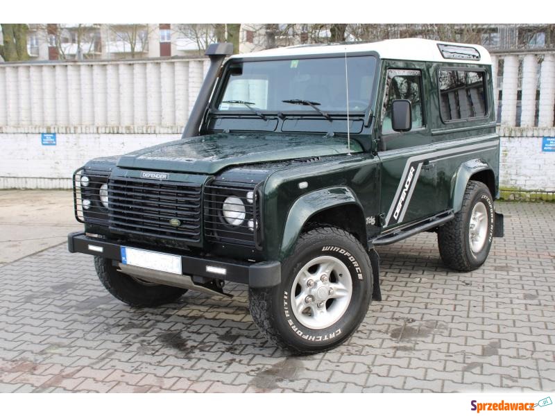 Land Rover Defender 2003