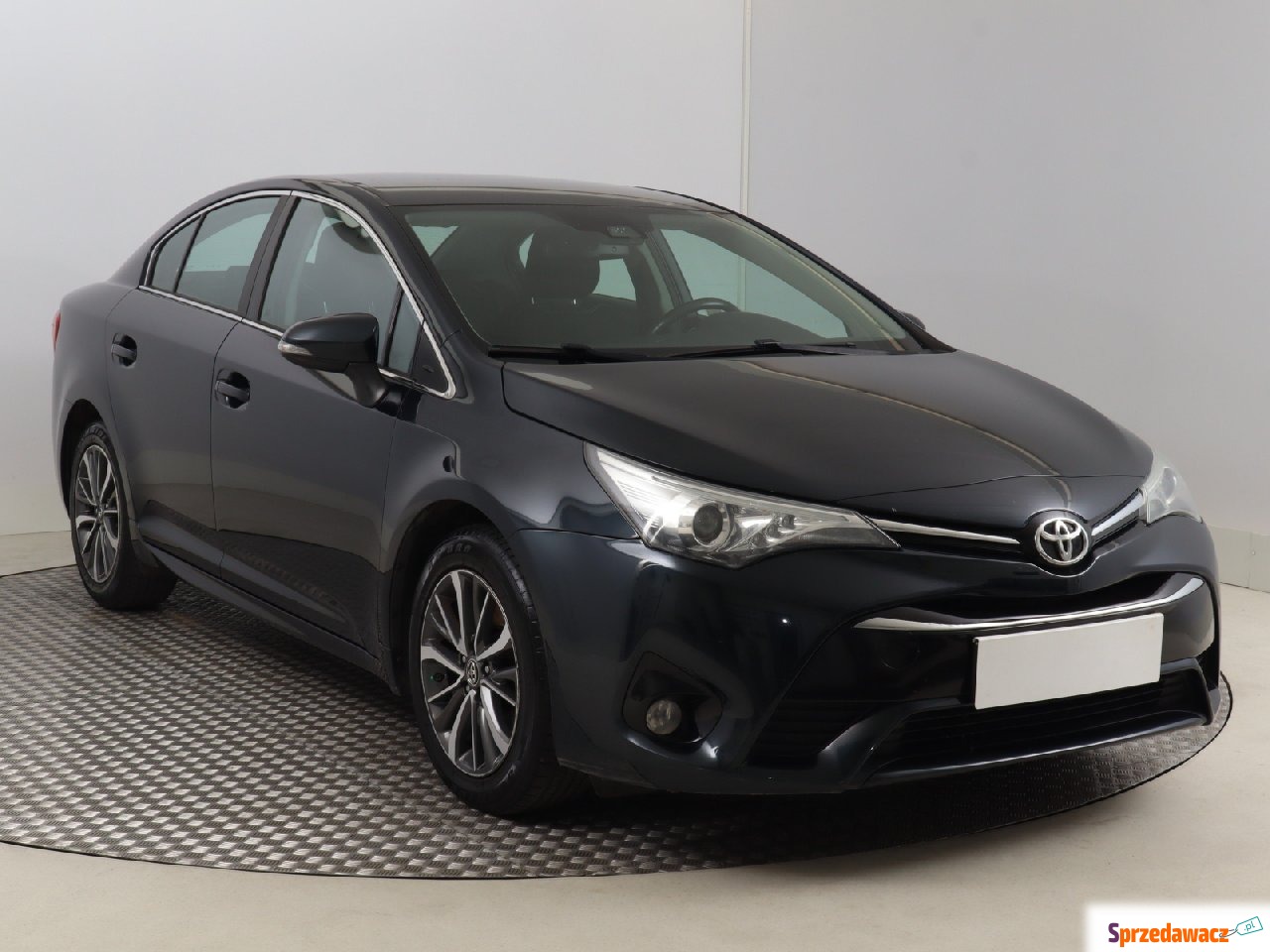 Toyota Avensis 2016