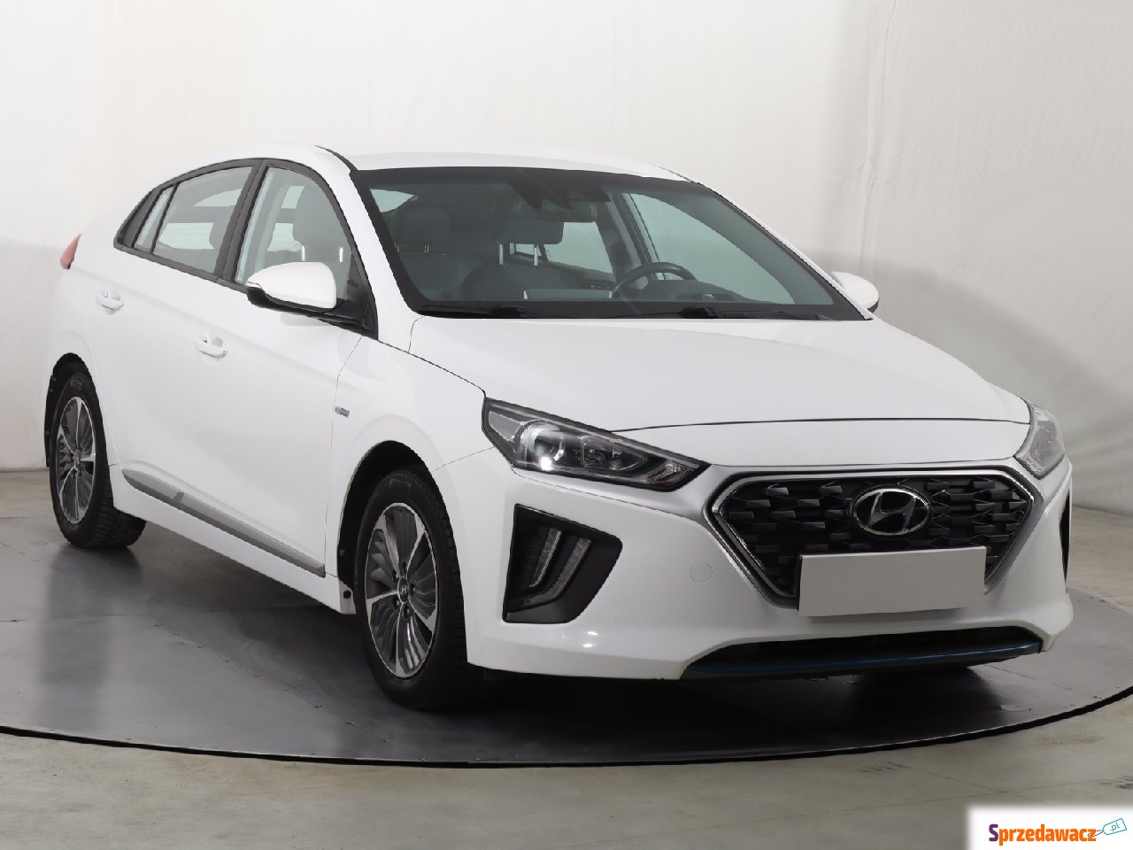 Hyundai IONIQ 2021