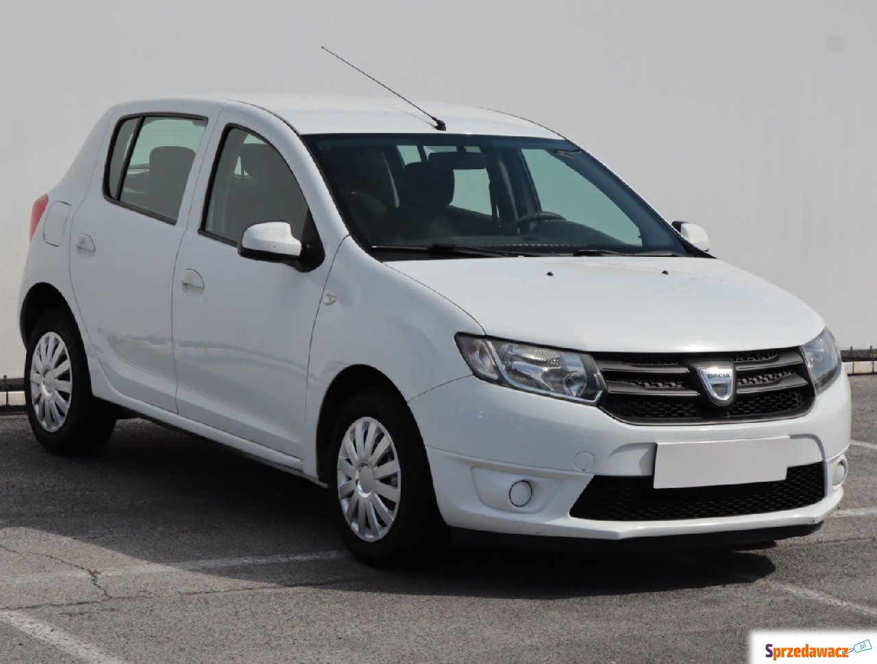 Dacia Sandero 2015