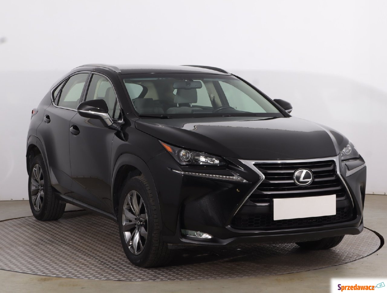 Lexus NX 2015