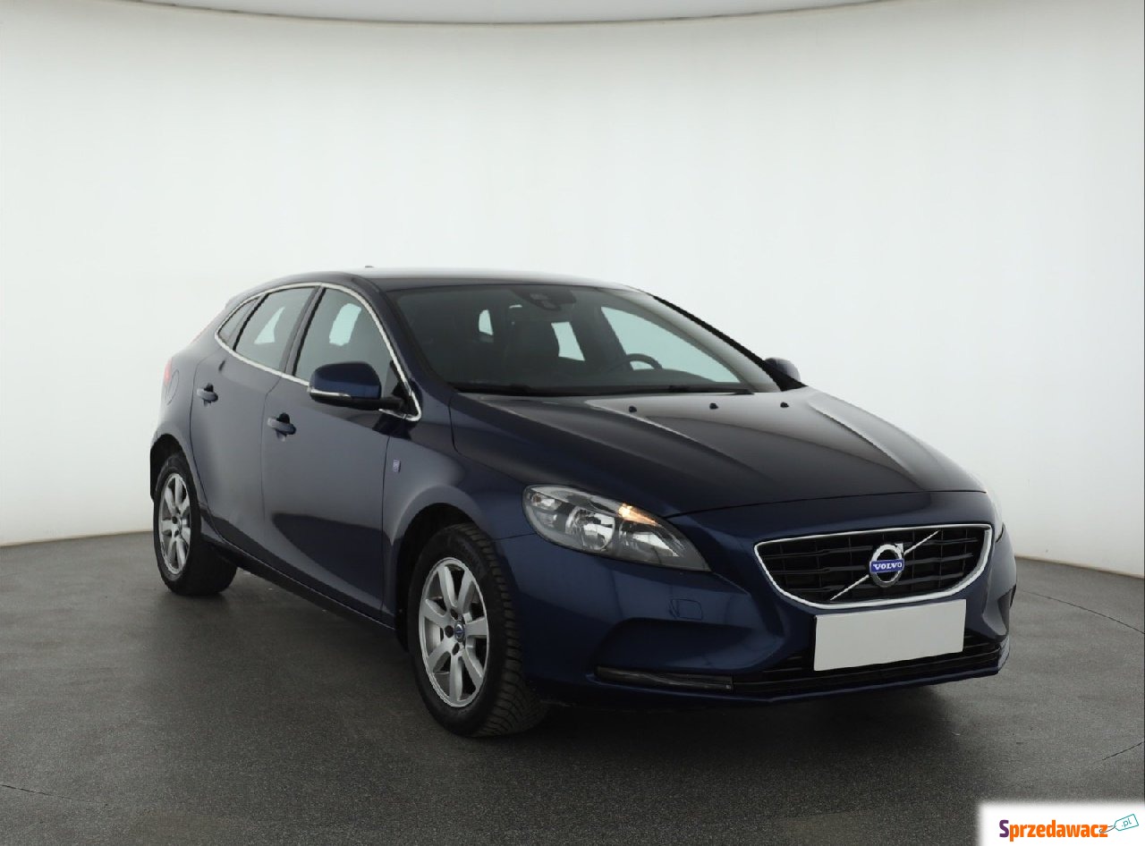 Volvo V40 2014