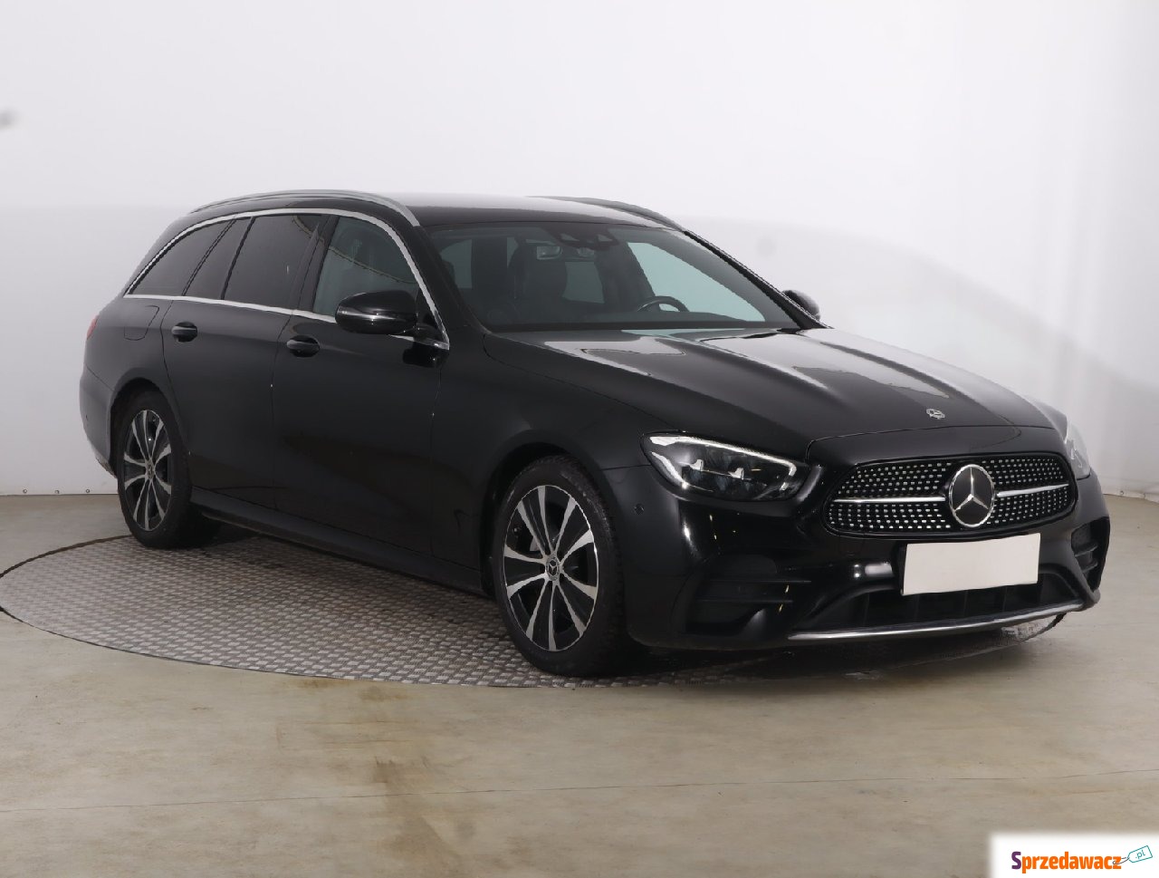 Mercedes - Benz E-klasa 2022
