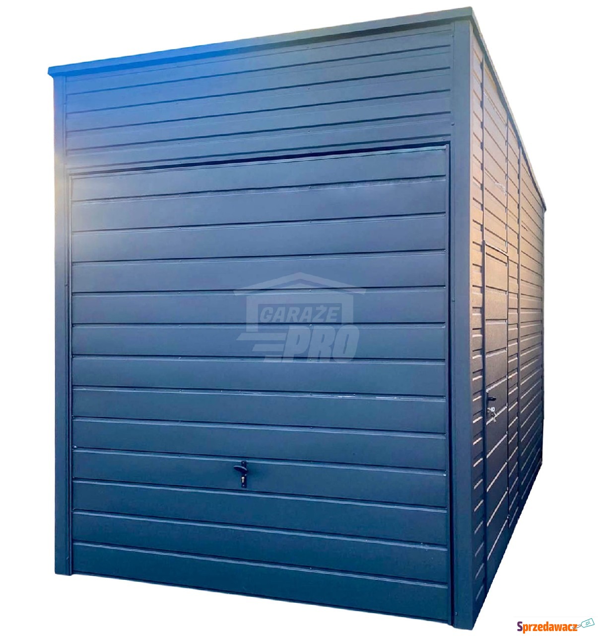 Garaż blaszany 3x4m - brama uc...